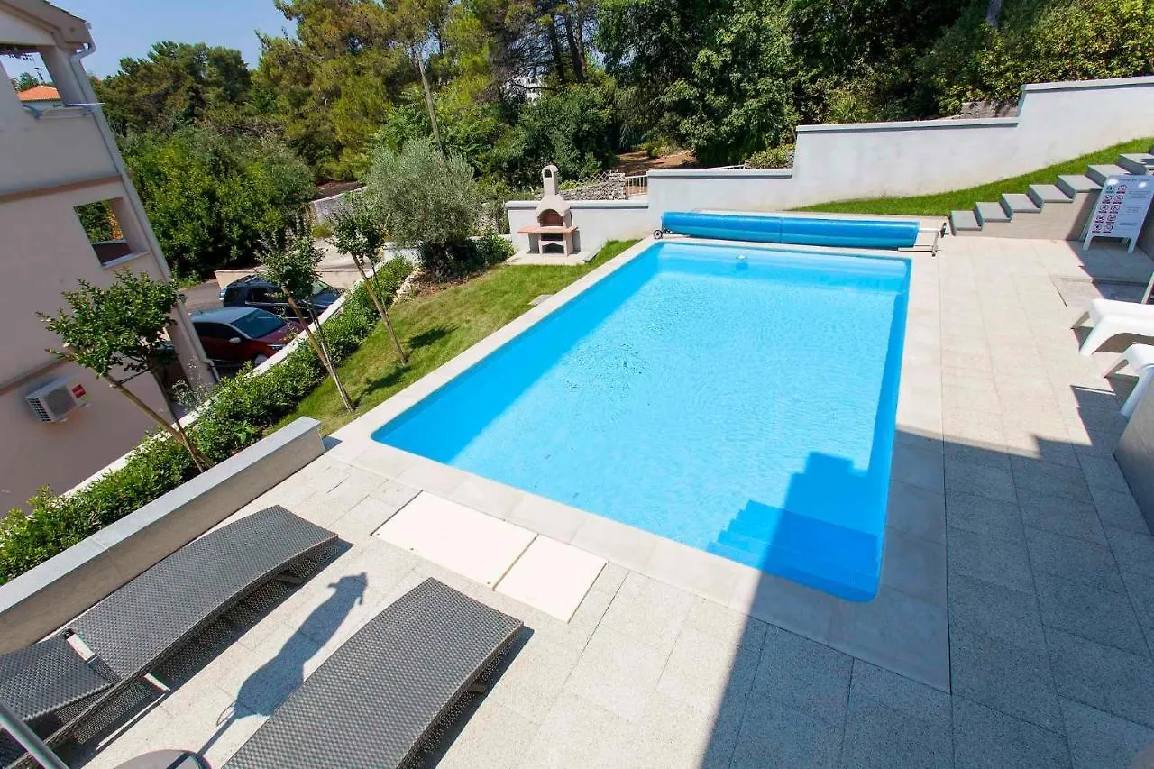 Apartments In Malinska - Insel Krk 41821