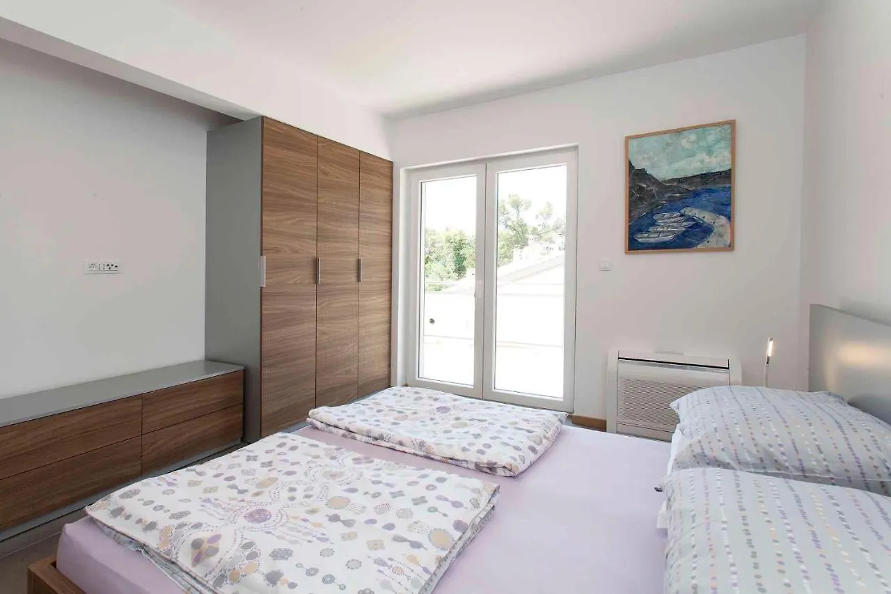 Apartments In Malinska - Insel Krk 41821