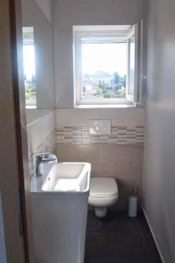 Apartments In Malinska - Insel Krk 41821 Hırvatistan